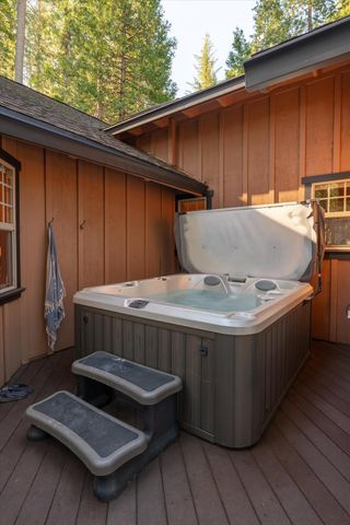 2418 Meadow Dr, Arnold, CA 95223