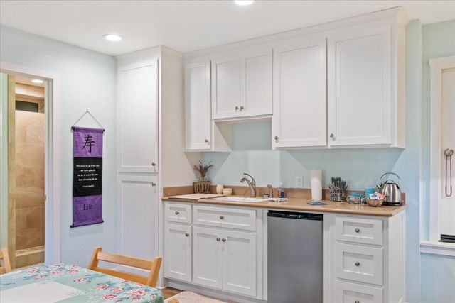 2418 Meadow Dr, Arnold, CA 95223