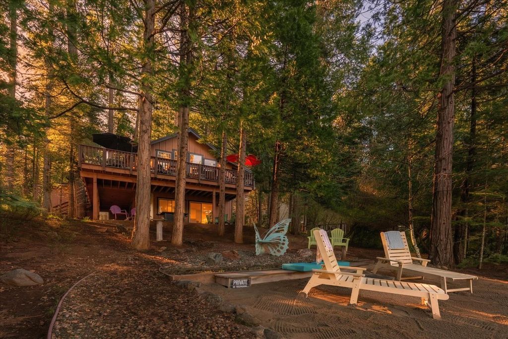 2418 Meadow Dr, Arnold, CA 95223