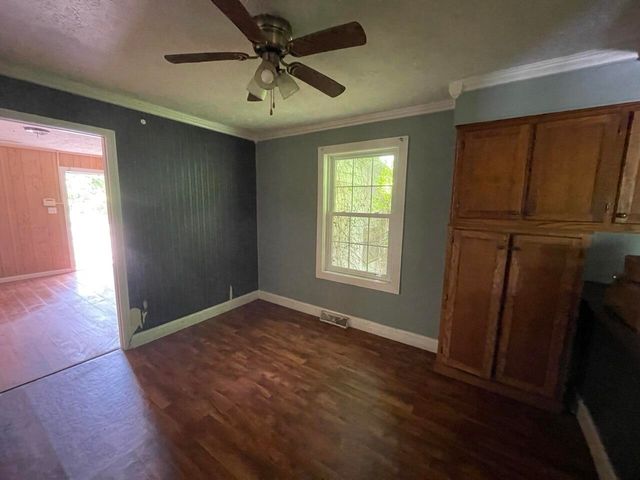 5069 KY 11, Cannon, KY 40923