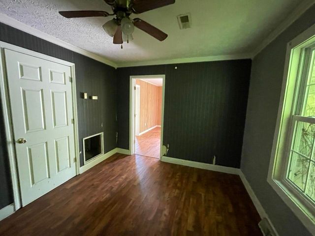 5069 KY 11, Cannon, KY 40923