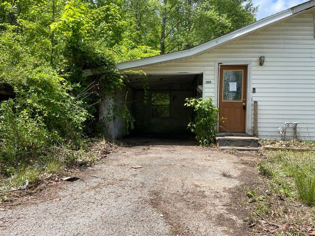 5069 KY 11, Cannon, KY 40923
