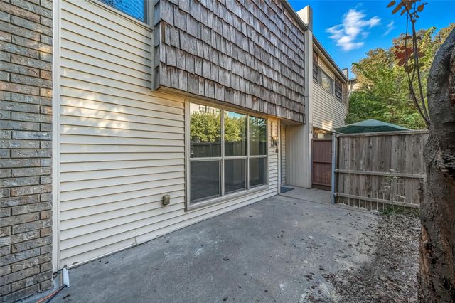 2702 Douglas Avenue 121, Dallas, TX 75219