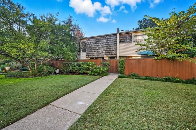 2702 Douglas Avenue 121, Dallas, TX 75219