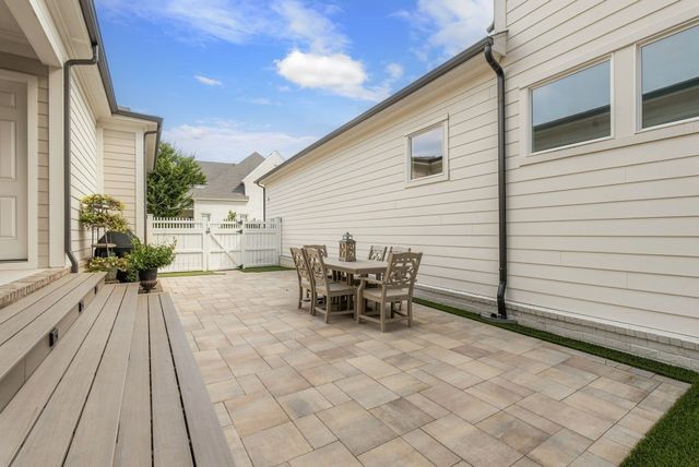 1043 Southbrooke Blvd, Franklin, TN 37064