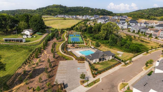 1043 Southbrooke Blvd, Franklin, TN 37064