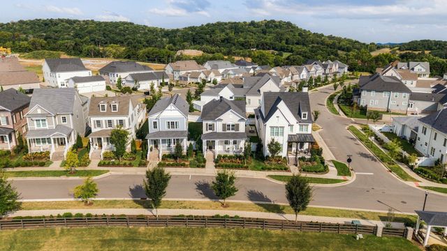 1043 Southbrooke Blvd, Franklin, TN 37064