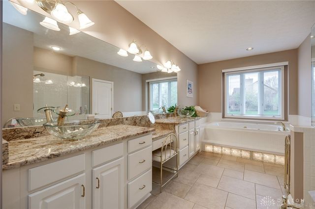 1272 Talon Ridge Court, Dayton, OH 45440