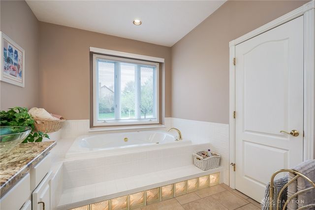1272 Talon Ridge Court, Dayton, OH 45440
