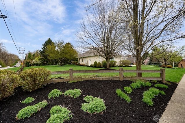 1272 Talon Ridge Court, Dayton, OH 45440