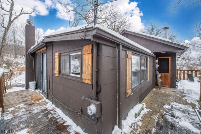 3 Bear Pond Trl, Hopatcong Boro, NJ 07821