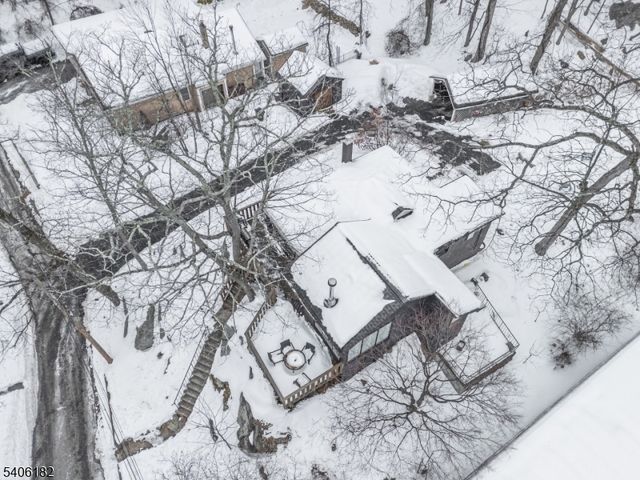 3 Bear Pond Trl, Hopatcong Boro, NJ 07821