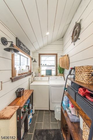 3 Bear Pond Trl, Hopatcong Boro, NJ 07821