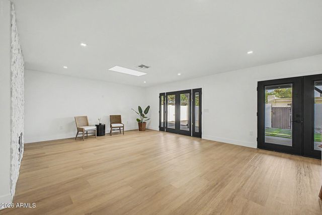 1835 E MANHATTON Drive, Tempe, AZ 85282