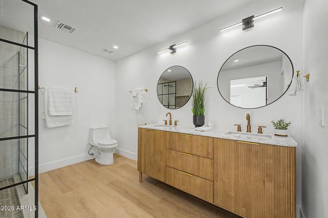1835 E MANHATTON Drive, Tempe, AZ 85282