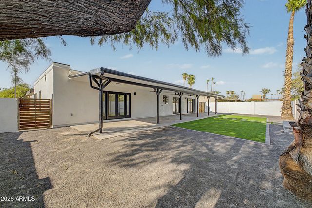 1835 E MANHATTON Drive, Tempe, AZ 85282