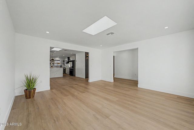 1835 E MANHATTON Drive, Tempe, AZ 85282