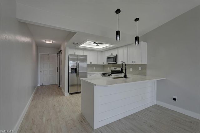 804 Mohawk PKWY 105, Cape Coral, FL 33914