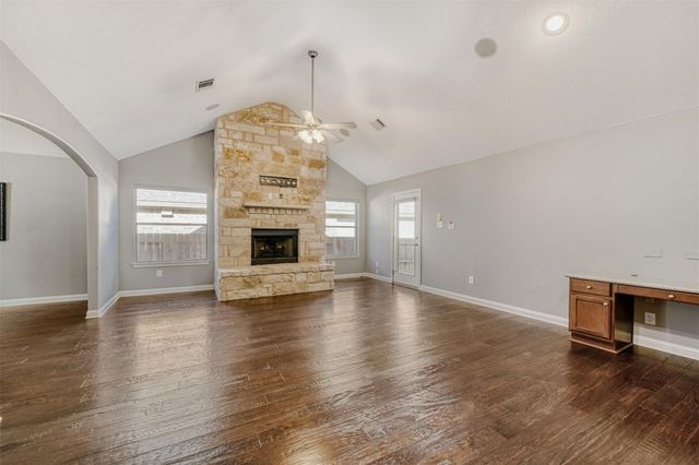 2431 Santa Barbara LOOP, Round Rock, TX 78665