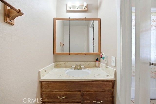 606 E Matchwood Place, Azusa, CA 91702