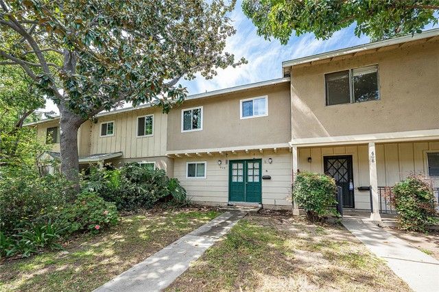 606 E Matchwood Place, Azusa, CA 91702