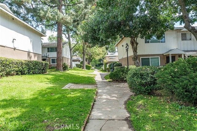 606 E Matchwood Place, Azusa, CA 91702