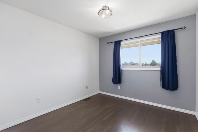11 N Barker Rd, Greenacres, WA 99016