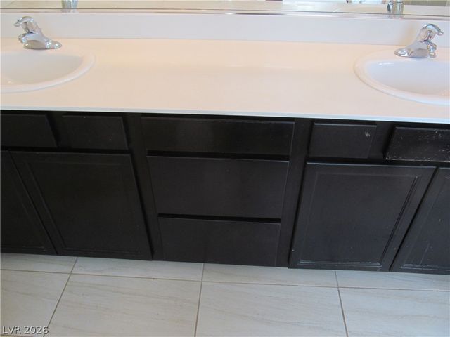 3711 GILMORE CREEK Street, Las Vegas, NV 89129