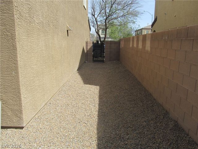 3711 GILMORE CREEK Street, Las Vegas, NV 89129