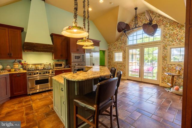 622 CENTRAL AVE, Linwood, NJ 08221