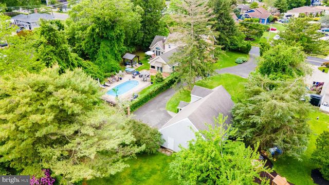 622 CENTRAL AVE, Linwood, NJ 08221