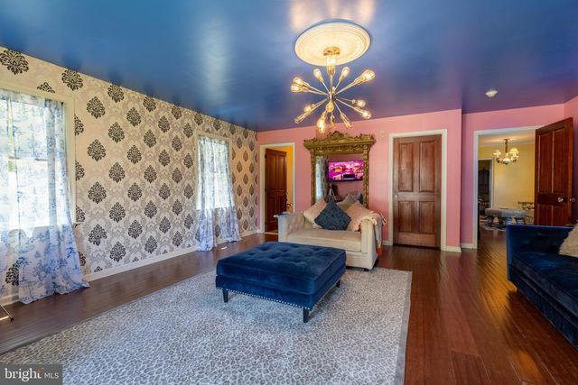 622 CENTRAL AVE, Linwood, NJ 08221