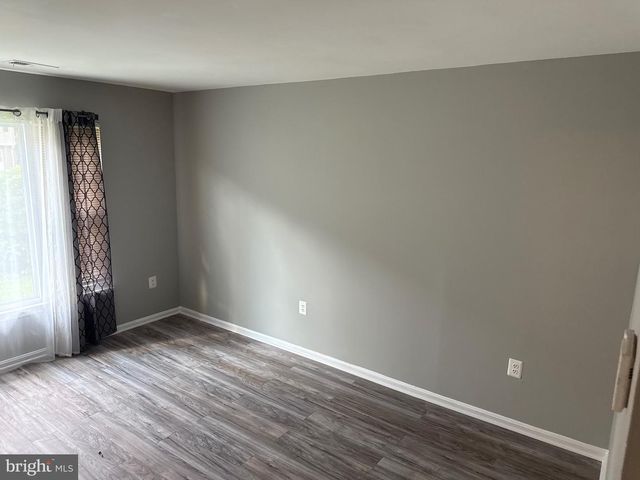 7737 MERRICK LN, Landover, MD 20785