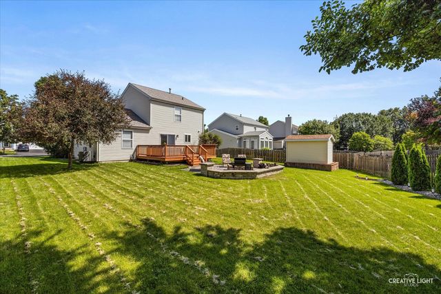 1817 Thornapple Way, Aurora, IL 60504
