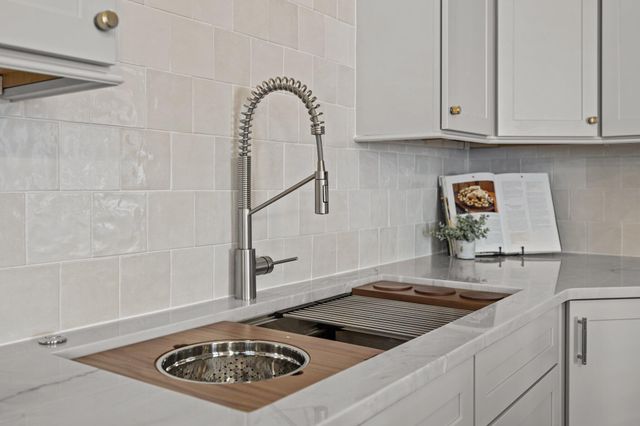 34 Pinckney Street, Charleston, SC 29401