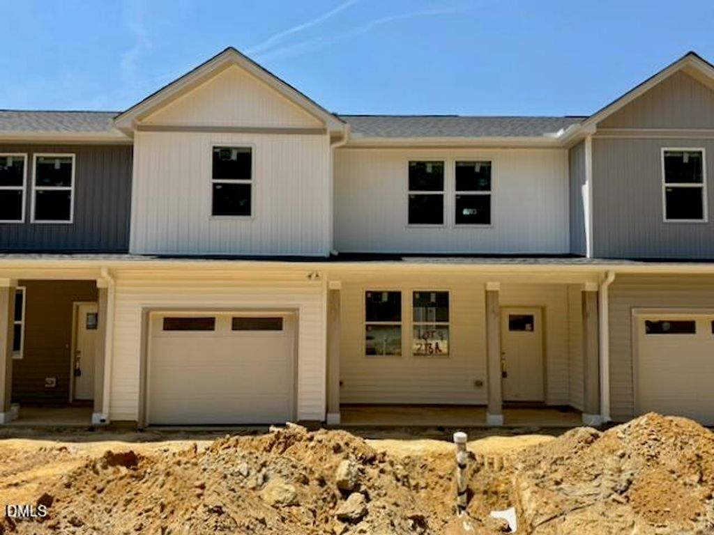 218 George Street A, Four Oaks, NC 27524