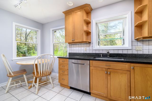 290 Red Fox Road, Stamford, CT 06903
