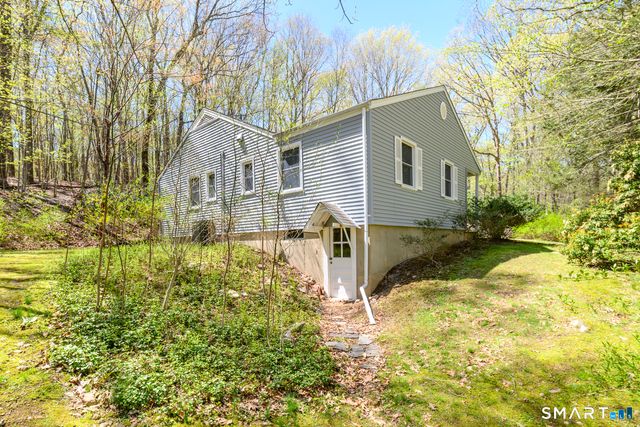 290 Red Fox Road, Stamford, CT 06903