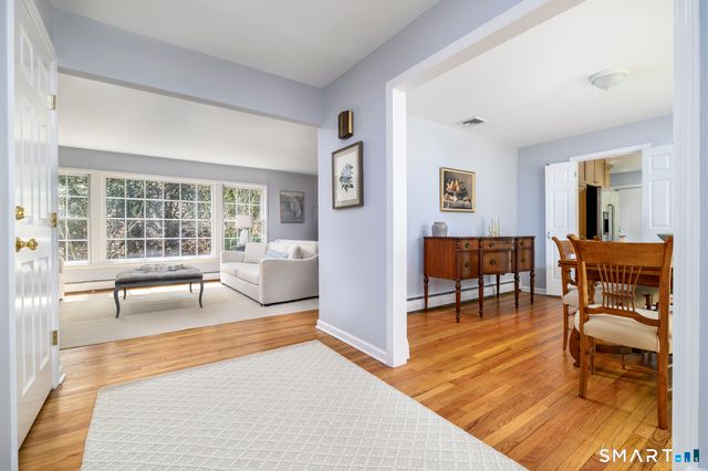 290 Red Fox Road, Stamford, CT 06903