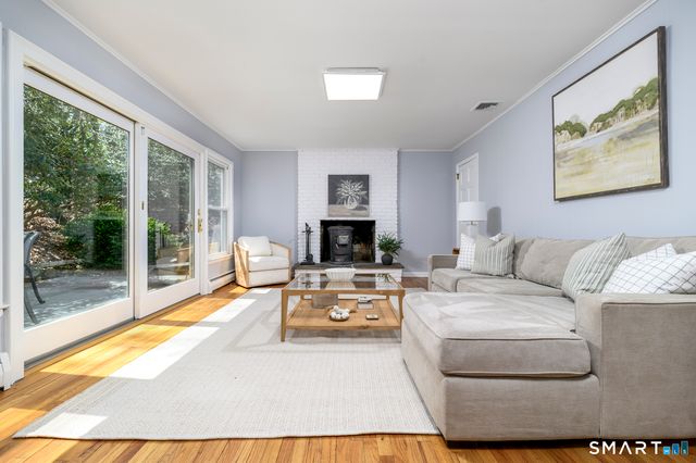 290 Red Fox Road, Stamford, CT 06903