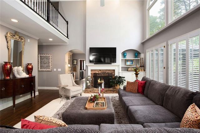 140 Penwick Drive, Roswell, GA 30075