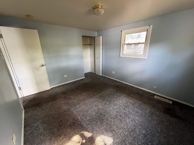 3227 Nelson Avenue, Robbins, IL 60472