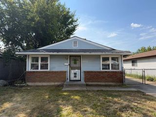3227 Nelson Avenue, Robbins, IL 60472