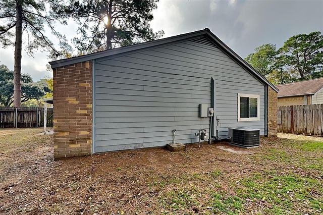 9906 Dornoch Drive, Houston, TX 77070