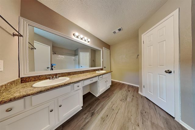 9906 Dornoch Drive, Houston, TX 77070