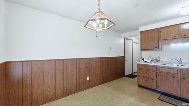 4716 Liggett Drive, Fort Wayne, IN 46809