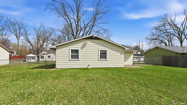 4716 Liggett Drive, Fort Wayne, IN 46809