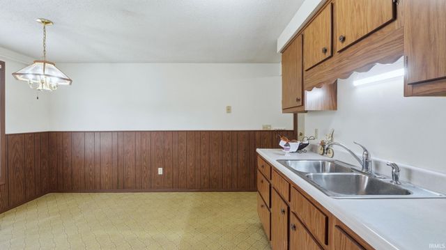 4716 Liggett Drive, Fort Wayne, IN 46809