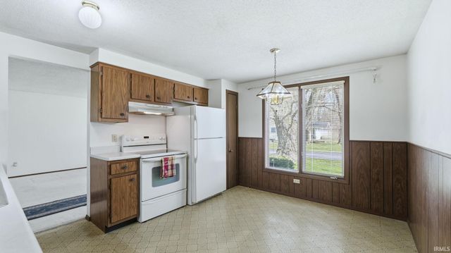 4716 Liggett Drive, Fort Wayne, IN 46809