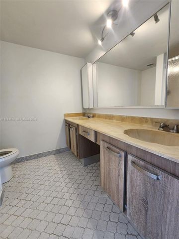 13499 Biscayne Boulevard 1513, North Miami, FL 33181